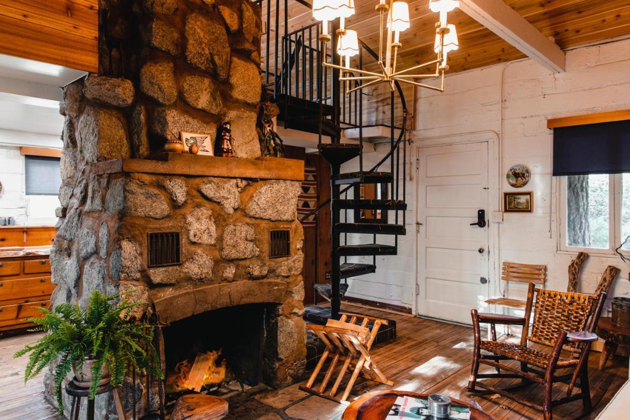 The Fireside Inn Idyllwild Exterior photo