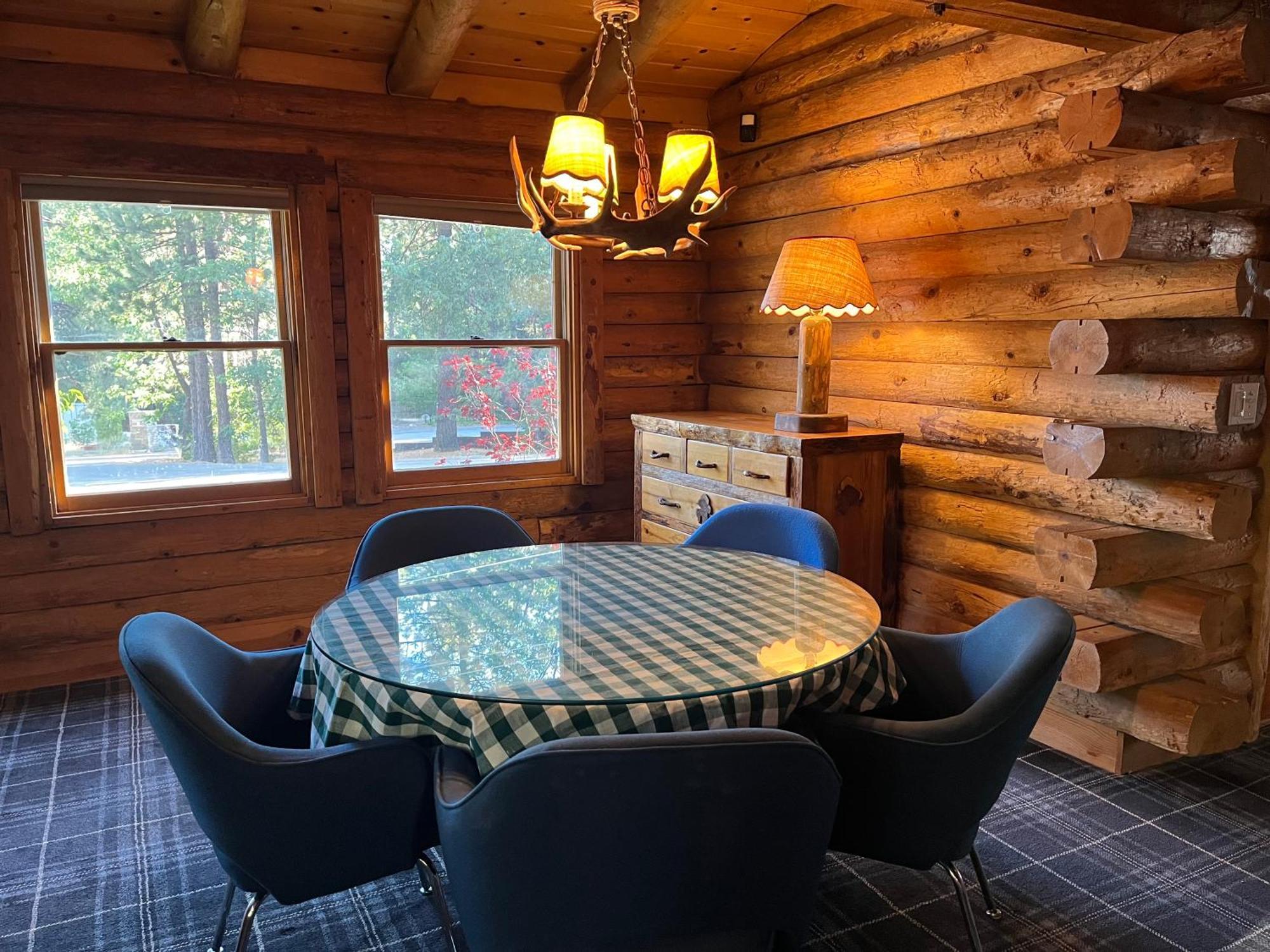 The Fireside Inn Idyllwild Exterior photo